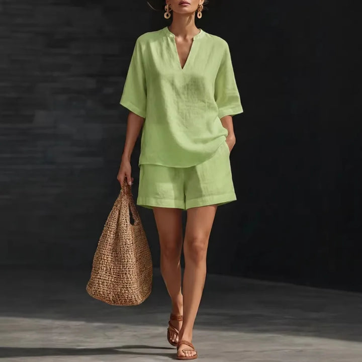 Melanie - Set Confortabil cu Bluză și Pantaloni Scurți pentru Vară